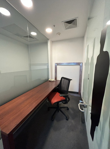 Arriendo Oficina Pdte Riesco 5priv/4est Equipada Y Moderna!!