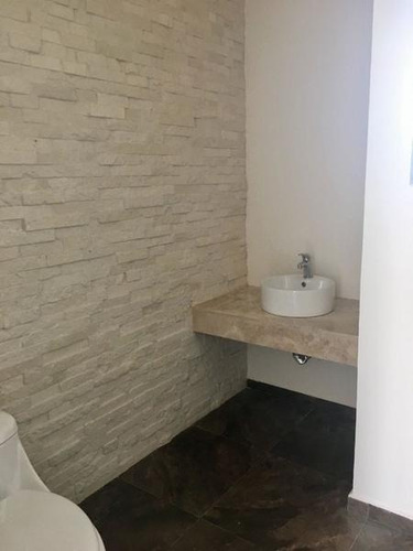 Imagen 10 de 30 de Hermosa Residencia De Lujo Con Grandes Espacios Vista Al Mar Y Gran Jardín !