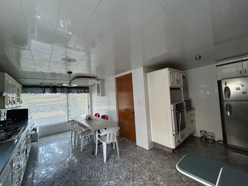 Casa En Venta En Lomas De Valle Escondido