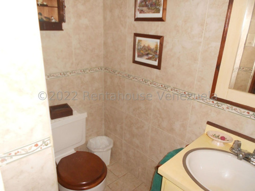 Imagen 2 de 17 de Casa En Venta Mls #22-21667 - Laura Colarusso