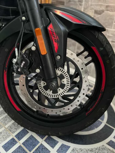 Pulsar Ns 200 Fi