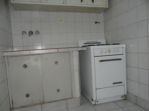 Departamento 2 Amb En Planta Baja Al Frente .villa Crespo