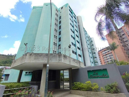 Se Vende Apartamento En Las Esmeraldas Mls #24-10186