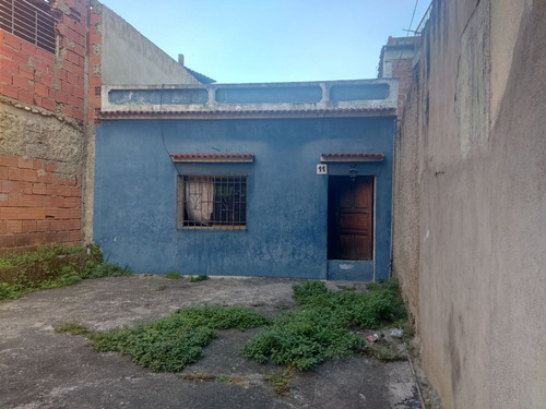 Oportunidad Solo Para Inversionistas - Venta De Potencial Casa Para Demoler Y Crear Un Gran Establecimiento Comercial - Av. El Cuartel - Catia. Fr