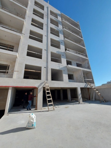 Imagen 2 de 14 de Departamento En Venta De 4 Ambientes Con 2 Cocheras En Wilde A Estrenar Con Balcon