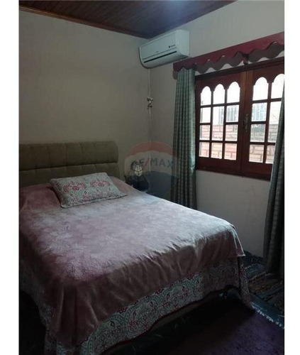 Imagen 6 de 11 de Vendo Casa En Hohenau Con 3 Habitaciones Y 2 Baños.