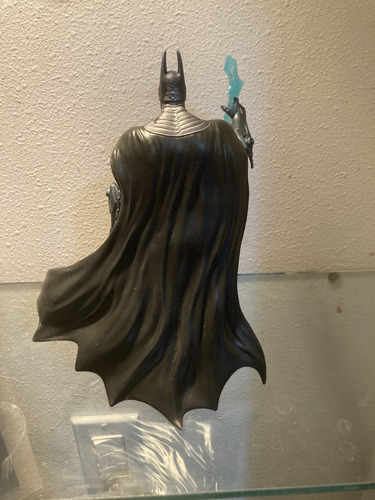 Batman Figura Arkham Asylum Batman Armad Dc Coleccionables (Usado)