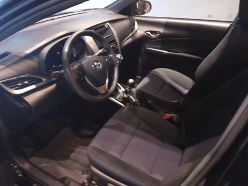Toyota Yaris Xs Mt Hatchback