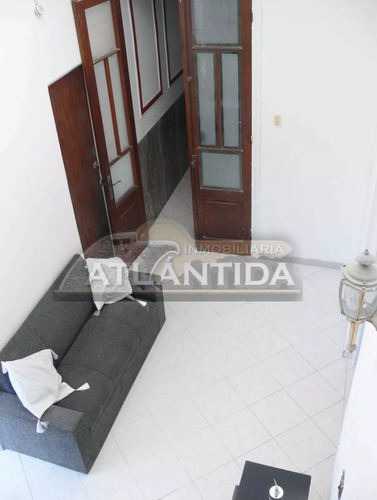 Venta! Jacinto Vera! Casa De 3 Dormitorios Y Monoambiente! 3 Baños, Parrillero Y Terraza! Excelente Entorno A 5 Cuadras Del Nuevo Centro Shopping! Inmobiliaria Atlántida!