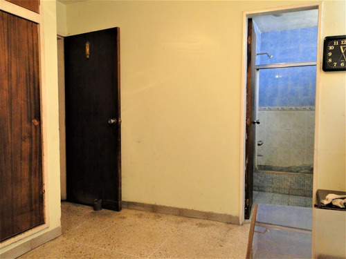 Imagen 9 de 12 de Apartamento Centrico. Al Lado Del Parque Los Caobos