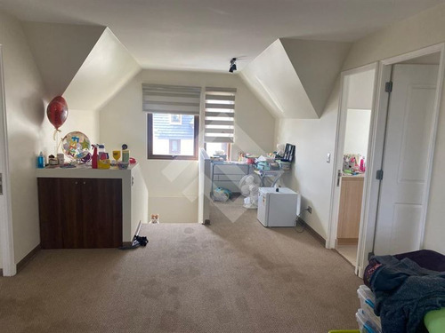 Amplia Y Cómoda Casa De 4 Dorm En Alto Macul, En La Florida