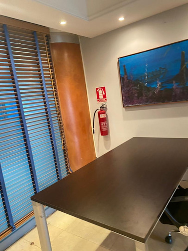 Imagen 9 de 17 de Sky Group Focus Alquila/vende Oficina, Urb. San Jose De Tarbes, Valencia, Carabobo, Foof-122