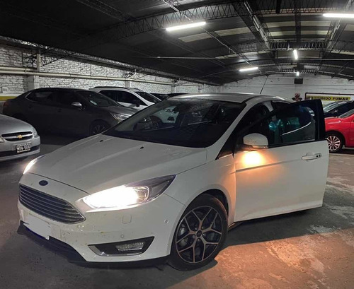 Ford Focus Iii Titanium At6