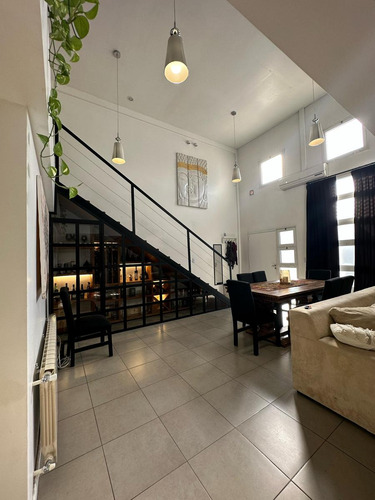 Triplex En Icon Arcos De Pilar