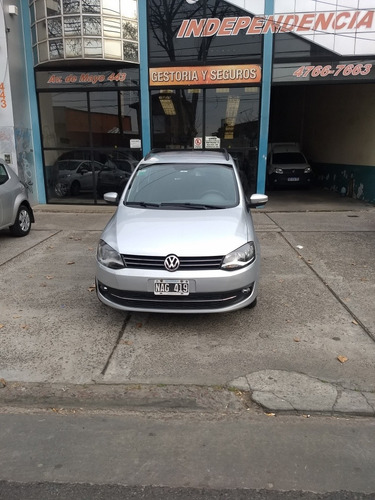 Volkswagen Suran 1.6 Highline 101cv 11c 2013