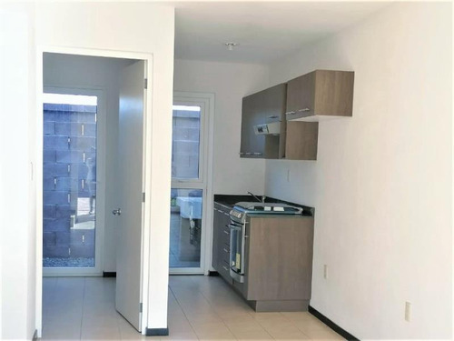 Imagen 3 de 8 de Casa Sola En Venta Cañadas Del Bosque