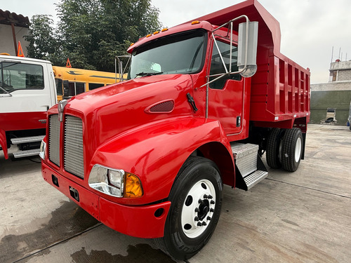 Camión Volteo 7 M3 Kenworth T300.