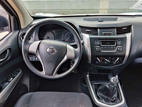 Imagen 10 de 11 de Nissan Frontier Np300 2020 4p Xe L4/2.4 Man