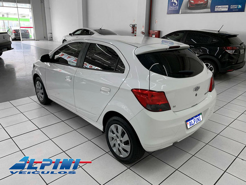 Chevrolet Onix MPFI LT 8V
