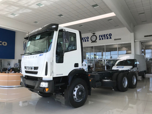 Imagen 3 de 14 de Iveco Tector Attack 260e30 Doble Diferencial 6x4 0 Km