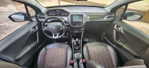 Imagen 9 de 12 de Peugeot 2008 2017 1.6 Feline