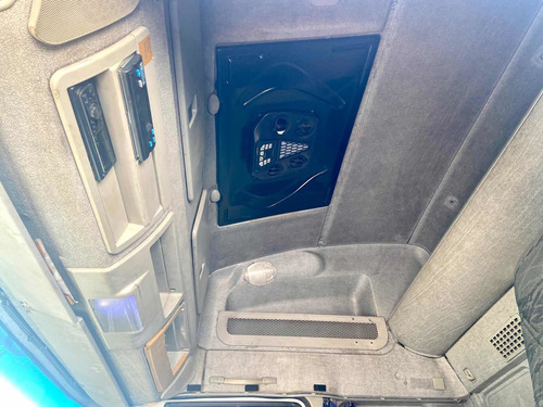 Imagem 11 de 11 de Iveco Cursor 330 4x2