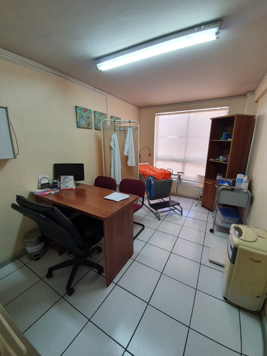 Oficina 210m2 Venta Ñuñoa. 11 Privados 6 Baños. Metro Ñuñoa