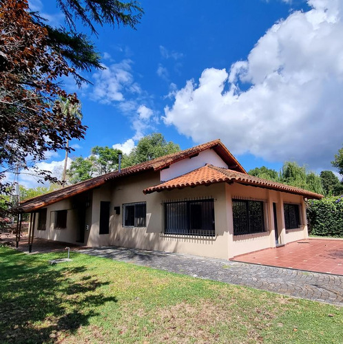 Casa En Venta, Villa Elisa, 3 Dormitorios, Parque, 408 Entre Belgrano Y 26