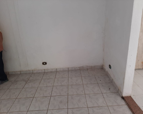 Imagem 13 de 27 de Locação Vila Pauliceia, 2 Casas De 1 Dormitório, Sala, Cozinha, Wc, Lavanderia, 1 Vaga, Quintal E 1 Galpão Grande - Ml66 - 69391179