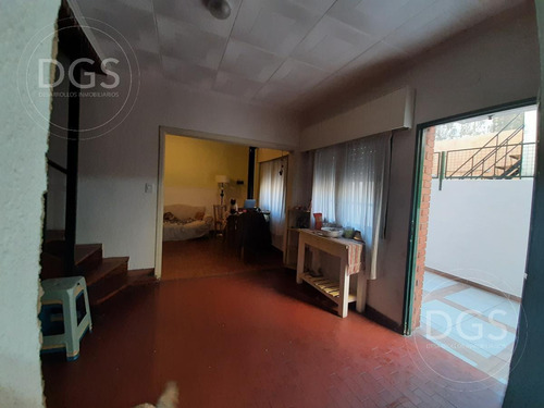 Imagen 2 de 19 de Casa - Banfield Este