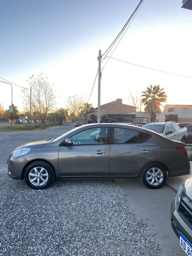 Nissan Versa 1.6 Advance Mt