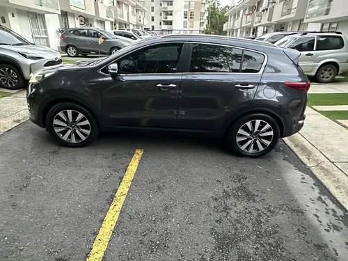 Soat Hasta Enero, El Carro Se Encuentra En Excelente Estado