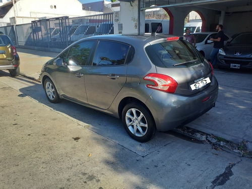 Peugeot 208 1.5 Allure Touchscreen 2014
