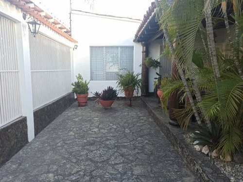 Imagen 9 de 24 de Isabella Hernàndez Vende Casa En Urb Chucho Briceño, Cabudare
