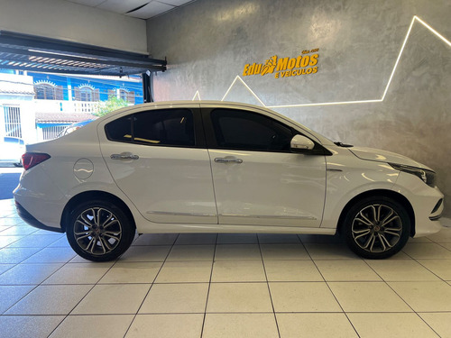 Fiat Cronos PRECISION 1.8 Flex Automático