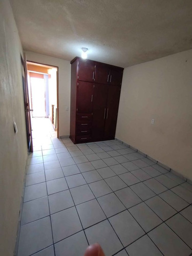 Casa Condominio, Calle Hacienda De La Nube Uno No. 19 A, Lote 4, Manzana 36, Fraccionamiento Hacienda Real De Tultepec, Tultepec, Estado De México, Rf3.