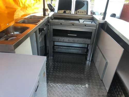 Imagen 14 de 15 de Mantenimiento, Reparacion Y Equipamiento De Food Trucks