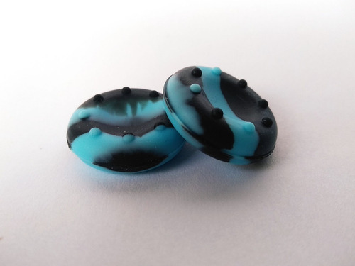 Imagen 2 de 3 de Par Grips Protectores Silicona Joystick Ps4 Xbox 360 One