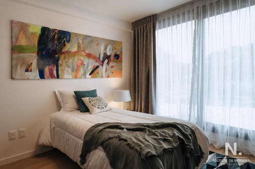 Apartamento De 4 Dormitorios En Barra De Carrasco - Ciudad De La Costa