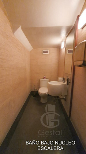 Oficina En Venta En Providencia, 25 Privados-7 Baños-10 Est.