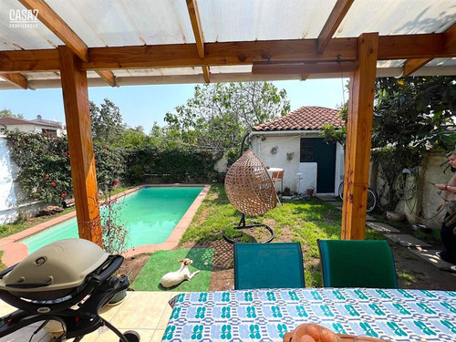 Casa En Venta De 3 Dorm. En Ñuñoa