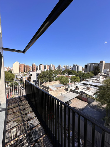 Venta Edificio Comercial - Corporativo - Residencial En Bloque, Barrio Guemes, Cordoba Capital