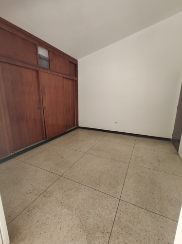 Imagen 6 de 12 de Casa En Prados Del Este