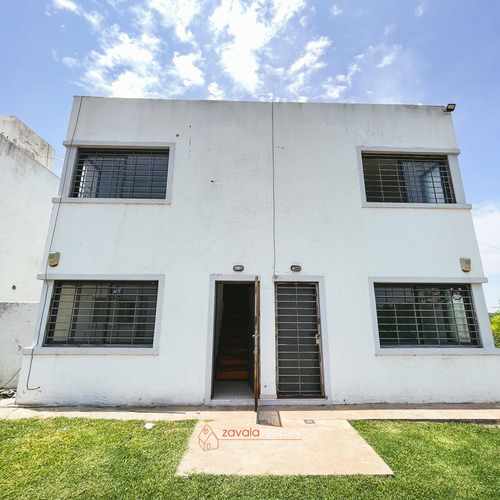 Duplex En Venta/alquiler En Villa Allende - 2 Dormitorios - Cochera, Asador Y Pileta - Seguridad