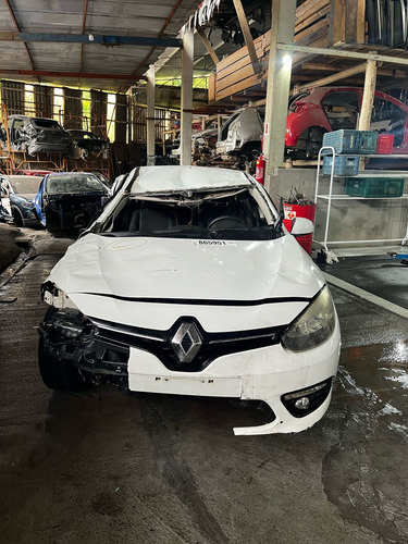 (8) Sucata Renault Fluence 2.0 Manual 2015 (retirada Peças)