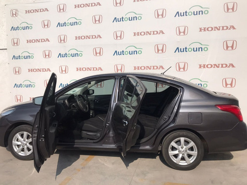Imagen 6 de 15 de Nissan Versa Sense T/a 2019