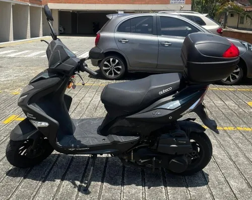Victory Life 125 Modelo 2022, Único Dueño 11.204 Kms