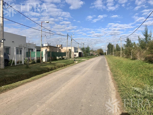 Venta De Terreno En Arturo Segui (27767)