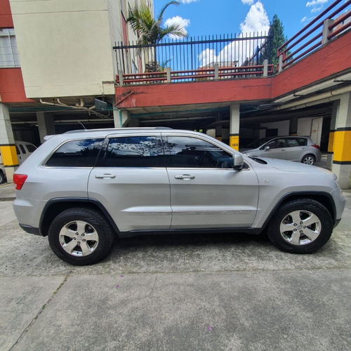 Jeep Grand Cherokee Laredo 4x4 3.6cc