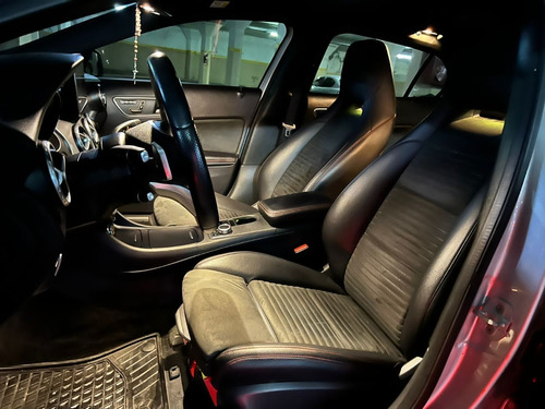 Imagen 13 de 19 de Mercedes Benz Gla 250 Amg Line